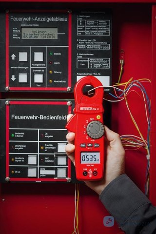 Cyfrowy miernik cęgowy Multimeter CM 11 BENNING